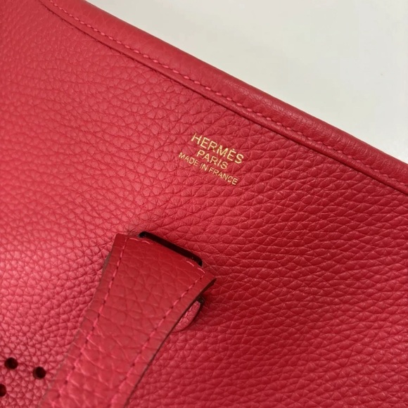 AUTH 2023 HERMES H GHW EVELYNE III PM ROUGE VIF CLEMENCE CROSSBODY SADDLE BAG - Picture 5 of 16